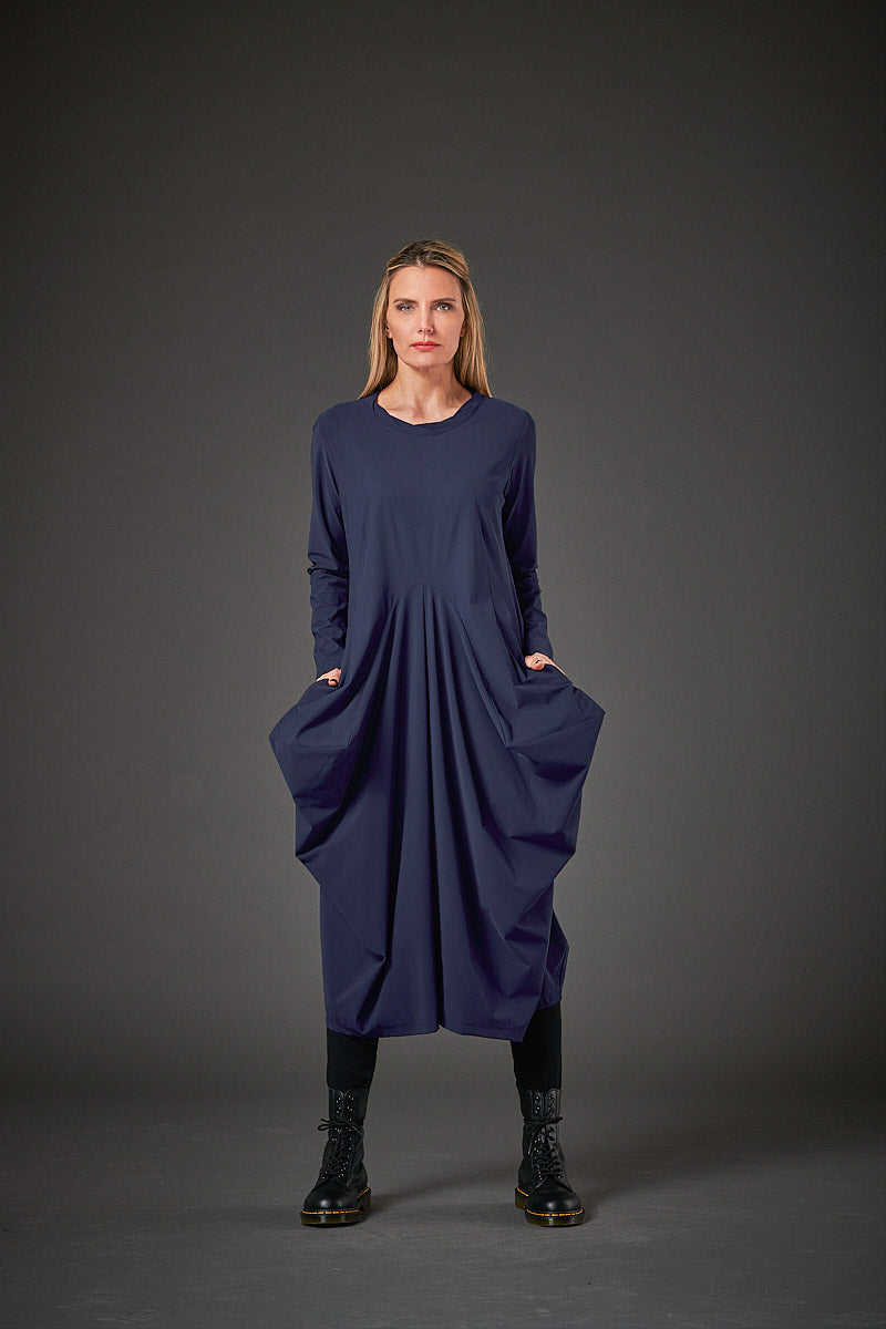 Kleid aus Winter-Techno-Stretch-Material (263k2)