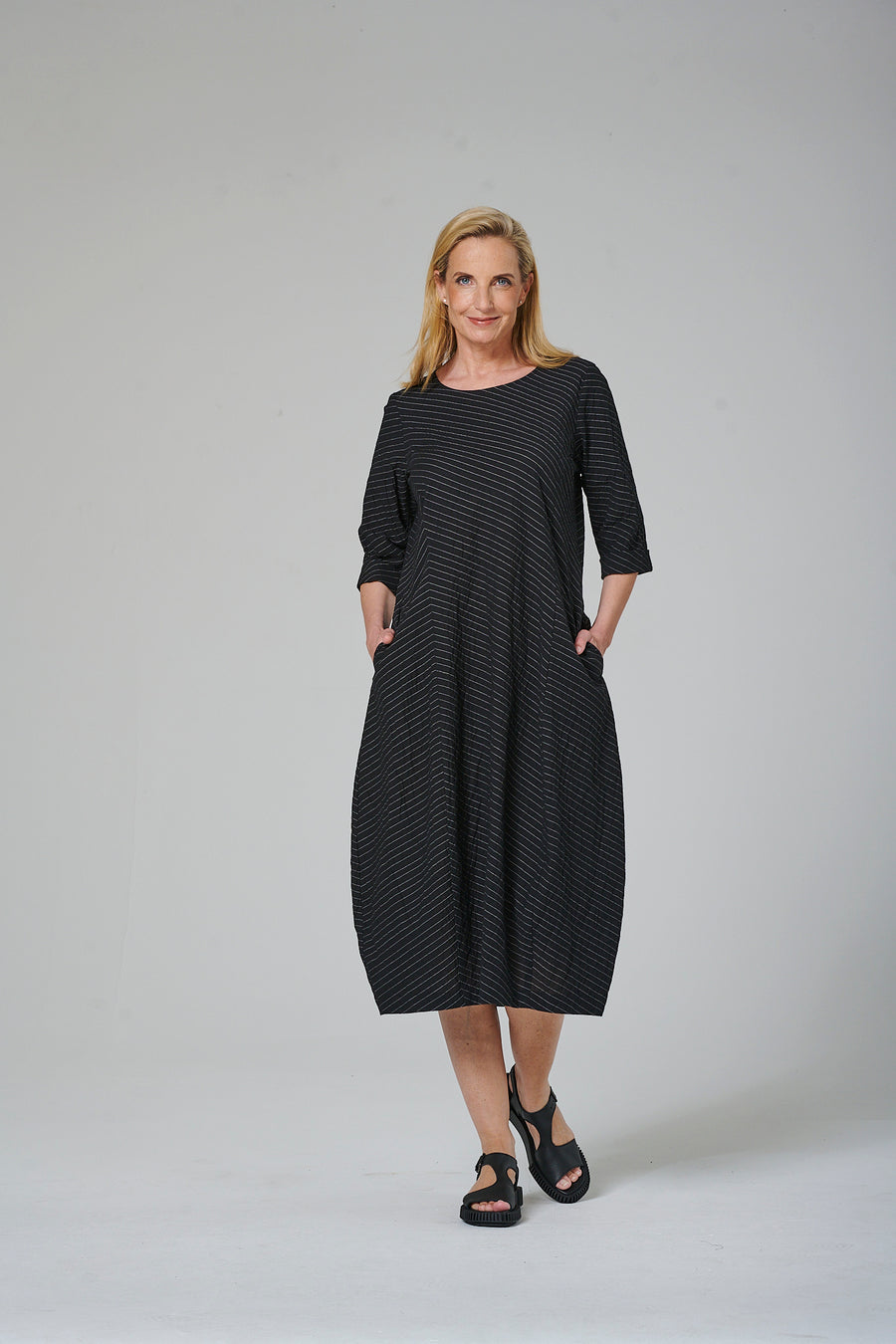 Kleid aus Baumwolle mit 1% Nylon und 1% Elasthan (325k1) gestreift oder unifarben