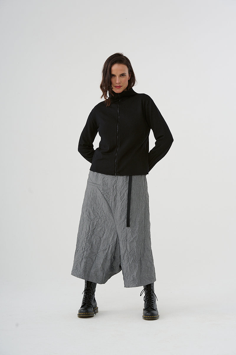 Trousers / culottes (462h2) made of finely crushed mixed fabric