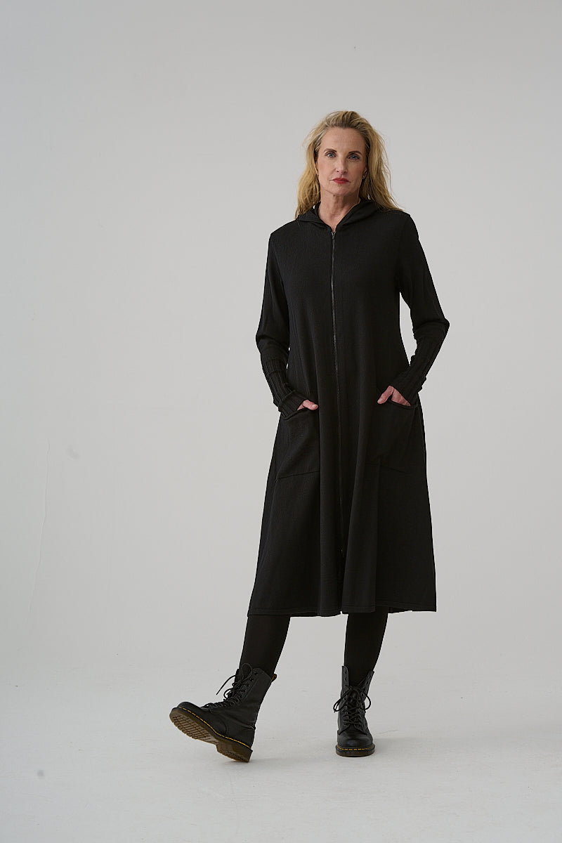 Dress (450k1) made of 100% extrafine Merino wool