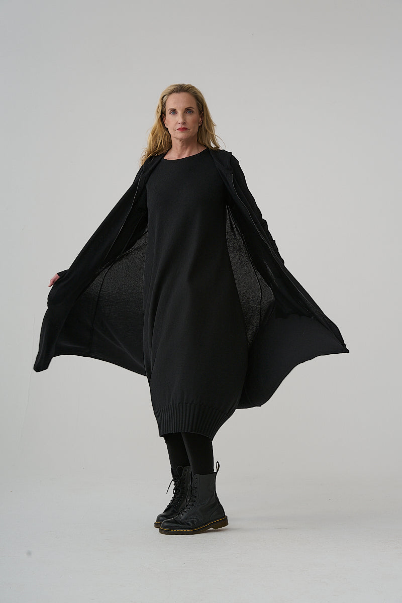 Dress (450k1) made of 100% extrafine Merino wool