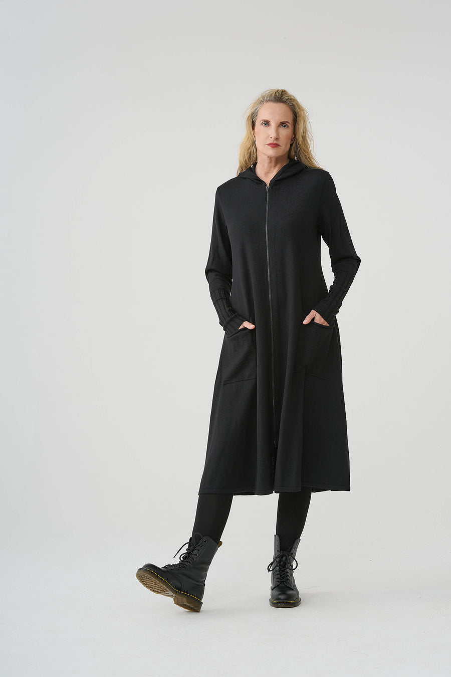 Dress (450k1) made of 100% extrafine Merino wool