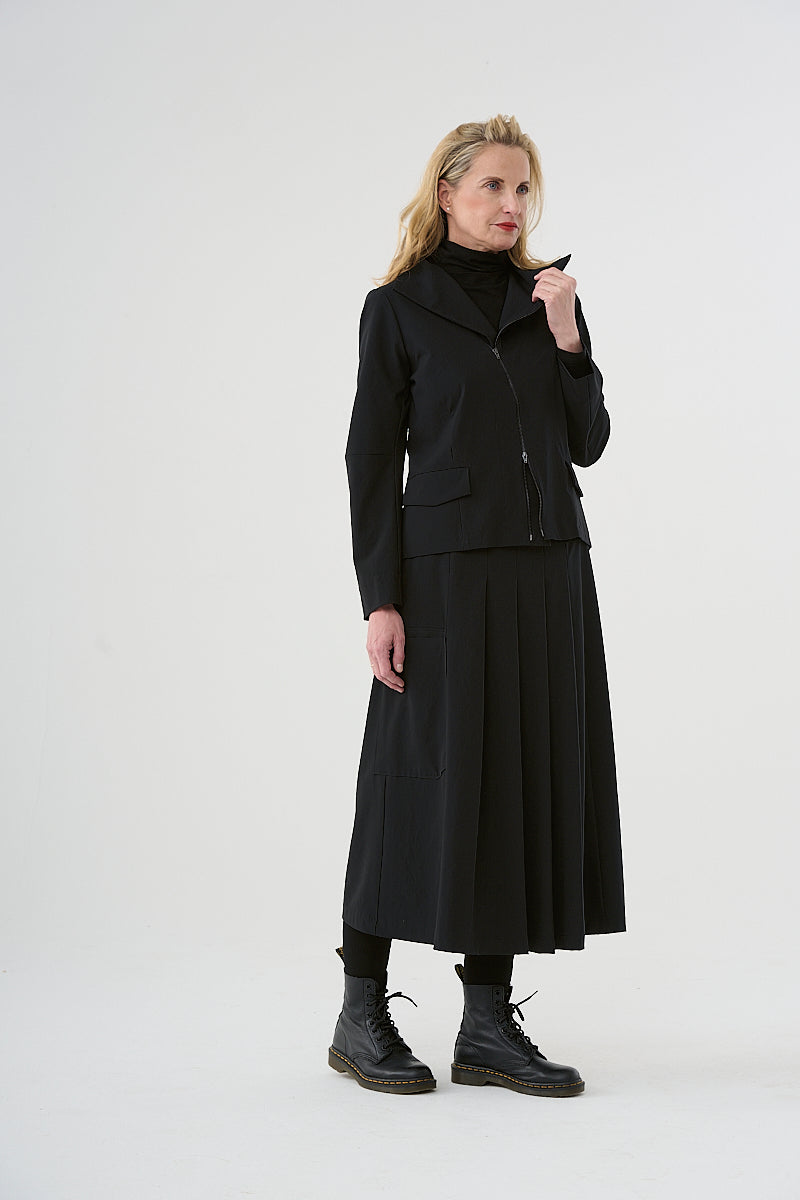 Skirt (460r1) made of innovative Lyocell blend fabric