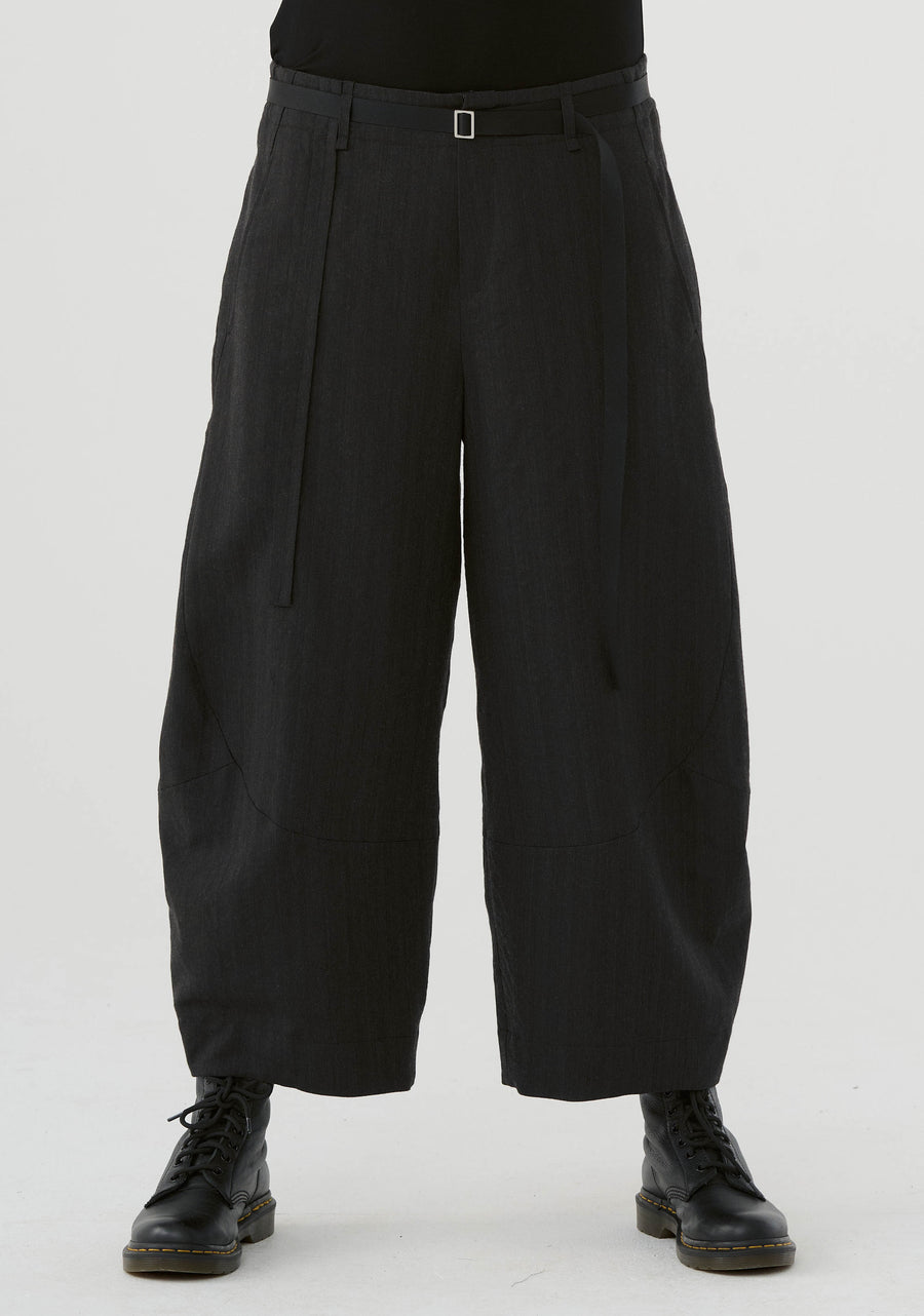 Trousers (463h1) made of a slightly structured viscose-wool blend