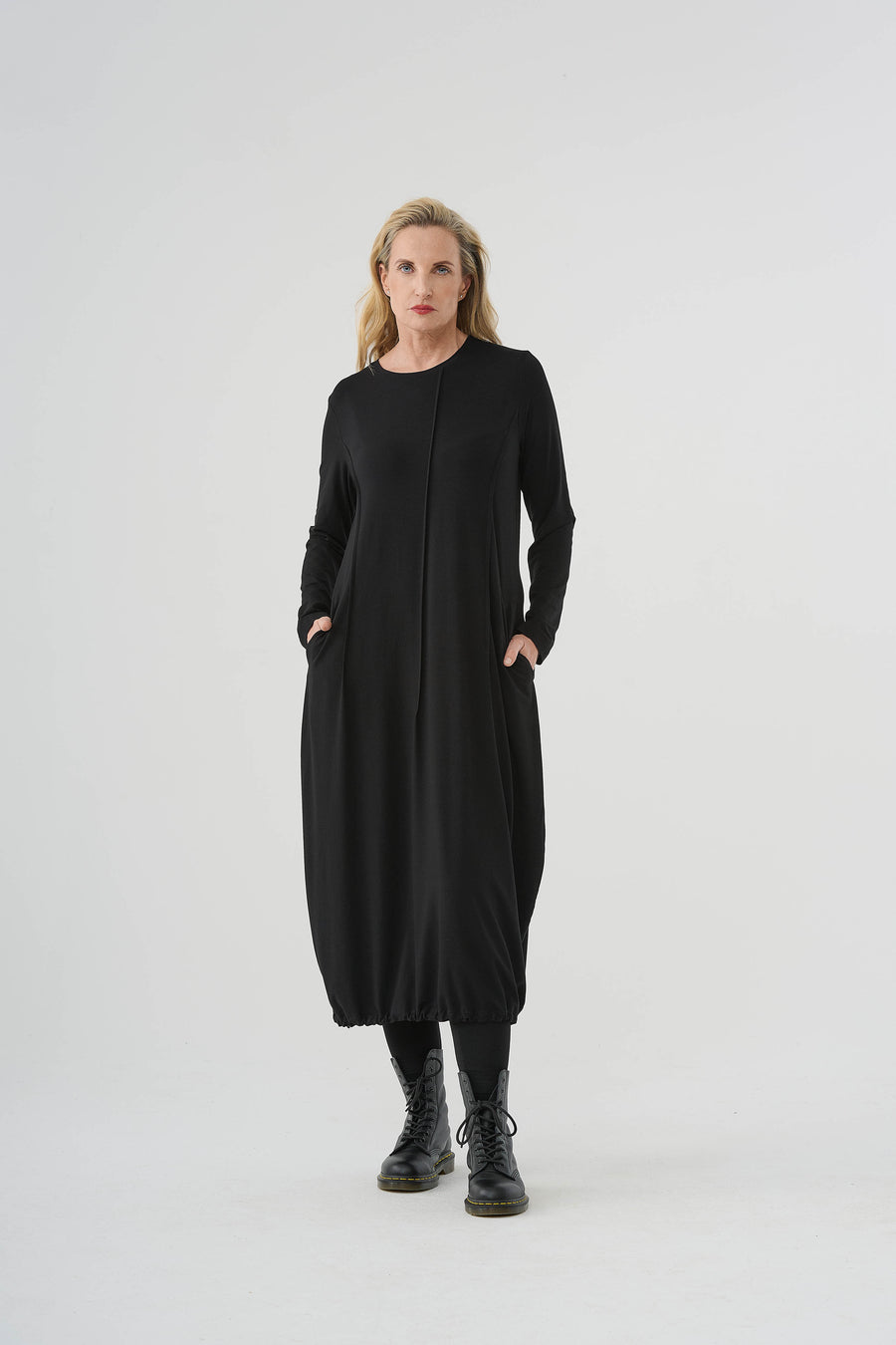 Dress (467k1) made of winter viscose with elastane