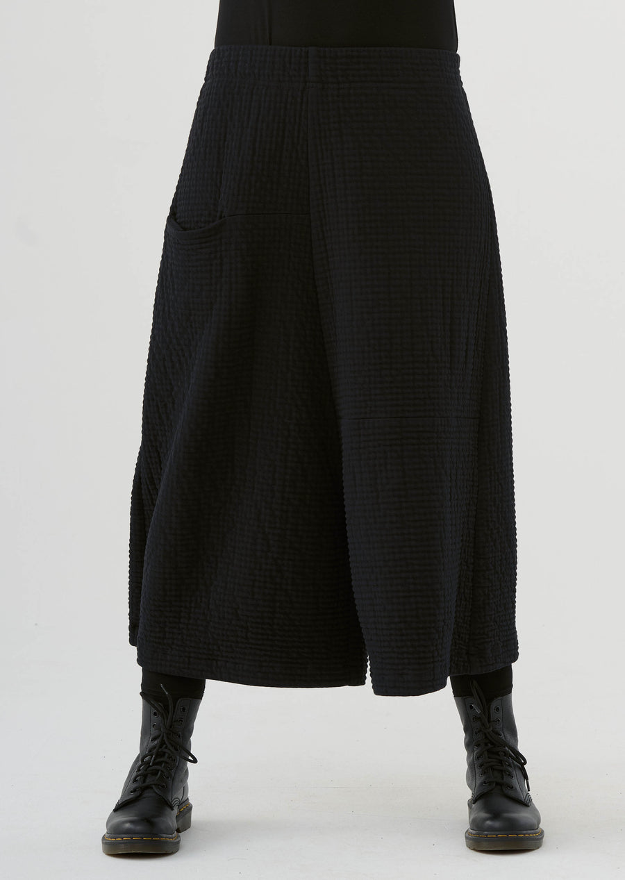 Pants (468h2) Cotton structured jersey with a stylish surface