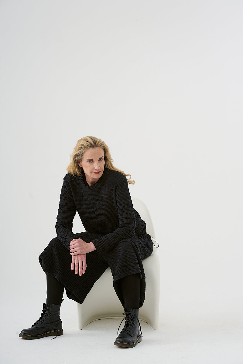 Shirt (468s1) Cotton structured jersey with a stylish surface