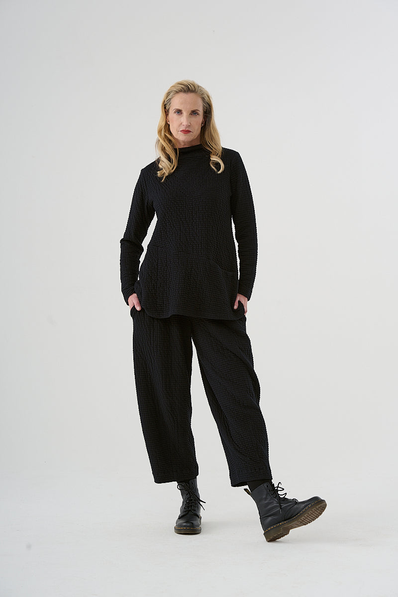 Shirt (468s2) Cotton structured jersey with a stylish surface