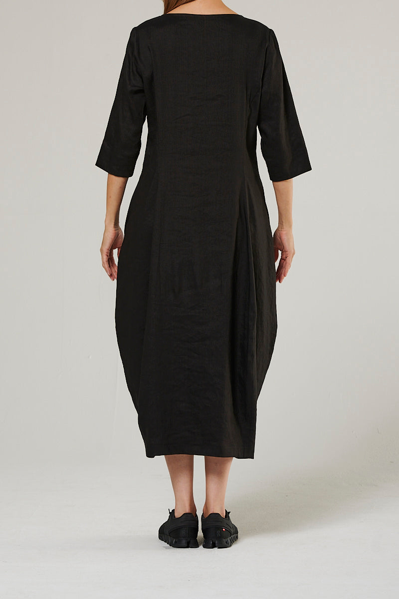 Dress in a linen/viscose blend with spandex (item no. 227k1)